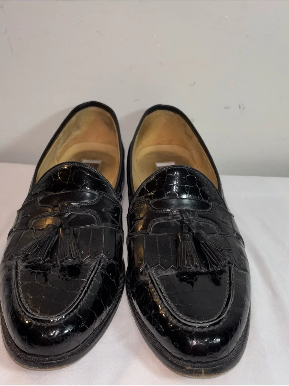 Johnston & Murphy Black Croc-Embossed Tassel Loafers.   10.5M. 7/6